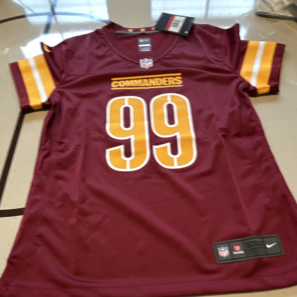 Nike Washington Commanders Young #99 Women's Jersey Size L Burgundy NFL Football